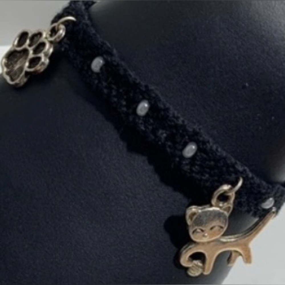 Hand crafted beaded with kitten and paw charms macrame bracelet